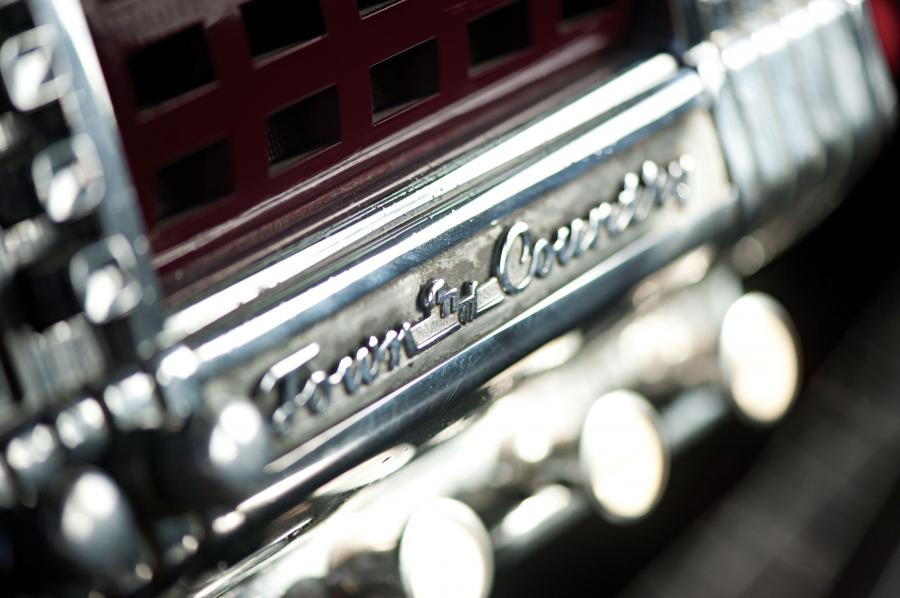  Chrysler Town & Country Sedan 1947 года  (фото 14 из 61)